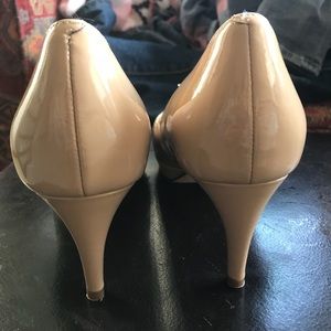 Cole Han Nike air heel shoe